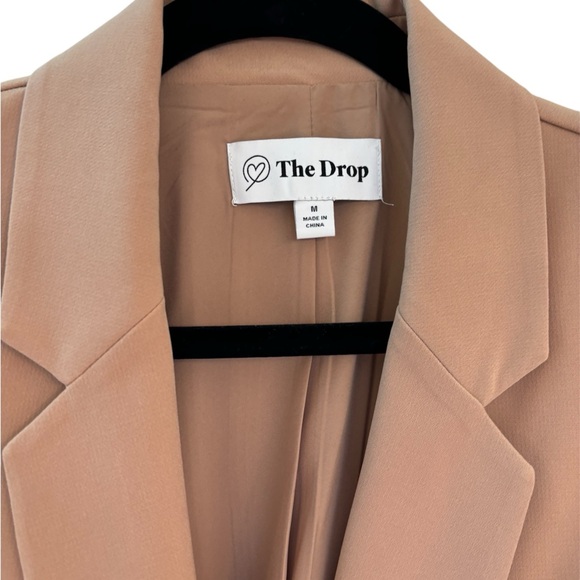 The Drop Khaki blazer. - Picture 2 of 4